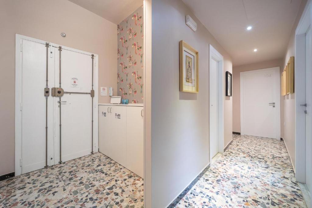 Boutique Rooms Carbonazzi 17 Cagliari Dış mekan fotoğraf
